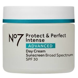 New Boots No7 Protect & Perfect Intense Advanced Day Cream Sunscreen SPF 30